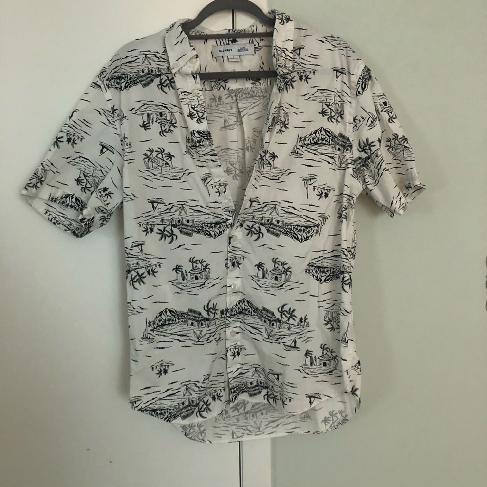 Old Navy Island 🌴 Print Shirt 👕 Sz L